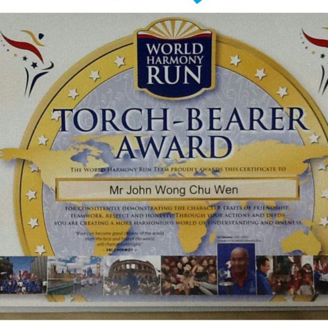 Award_United-Nation-NGO-2012-Torch-Bearer-Award_Previous-Distinguished-Recipients-Nelson-Mandela-Princess-Diana-Carl-Lewis2.jpg